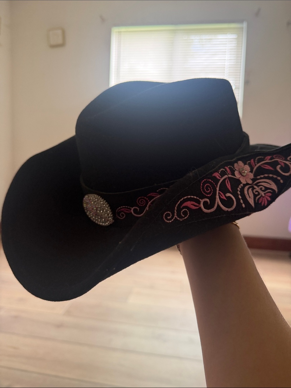 Rhinestone Leaf Belt — Black with Pink Crystal Accent